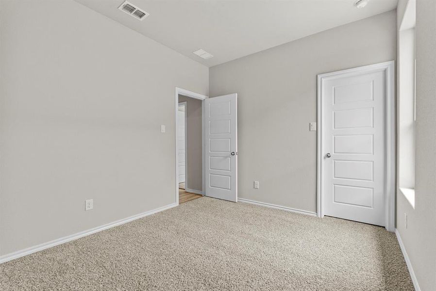 Spacious, unfurnished interior of a new home in Highlands at Chapel Creek, Fort Worth (Image 21).