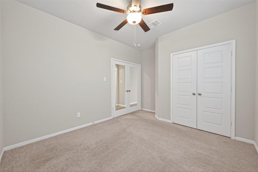 Spacious, unfurnished interior of a new home in , Huffman (Image 34).