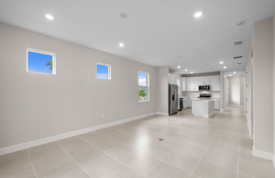 Spacious, unfurnished interior of a new home in Del Webb Oak Creek, North Fort Myers (Image 17). Spacious, unfurnished interior of a new home in Del Webb Oak Creek, North Fort Myers (Image 17).