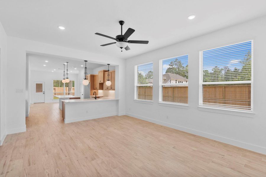 Spacious, unfurnished interior of a new home in Evergreen 40s, Conroe (Image 13). Spacious, unfurnished interior of a new home in Evergreen 40s, Conroe (Image 13).
