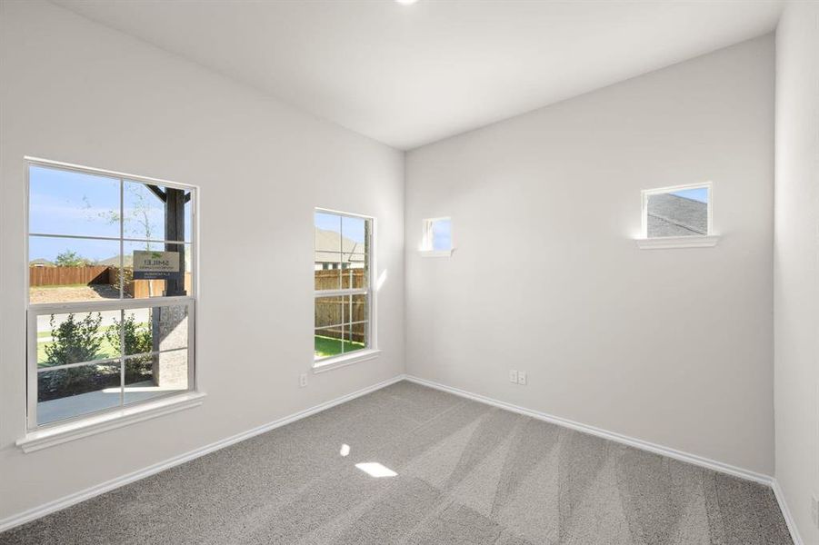 Spacious, unfurnished interior of a new home in Summer Crest, Fort Worth (Image 26).