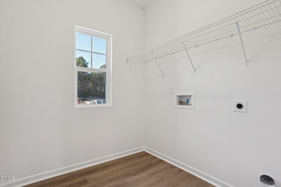 25-web-or-mls-Galloway Dr-025