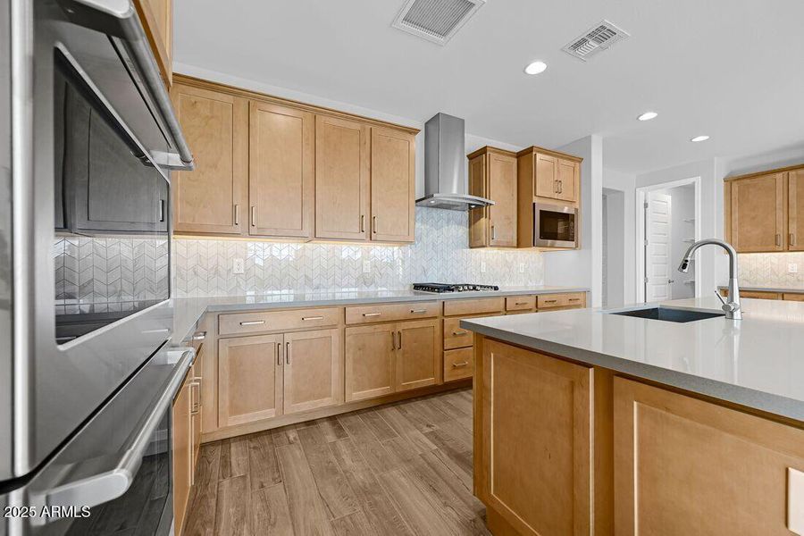 10201 W Weldon Avenue - ready Now!