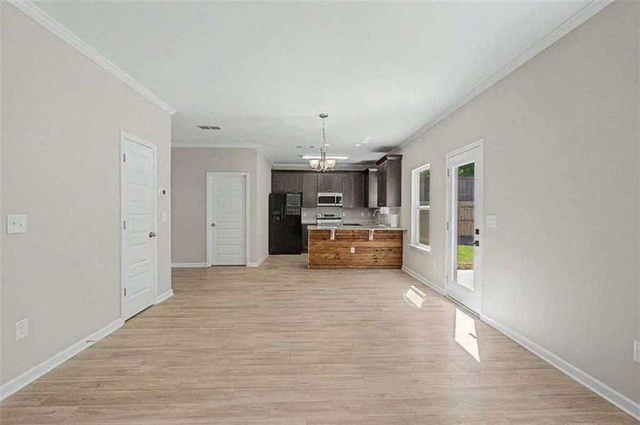 Spacious, unfurnished interior of a new home in Traditions at Cedarcrest, Dallas (Image 26).