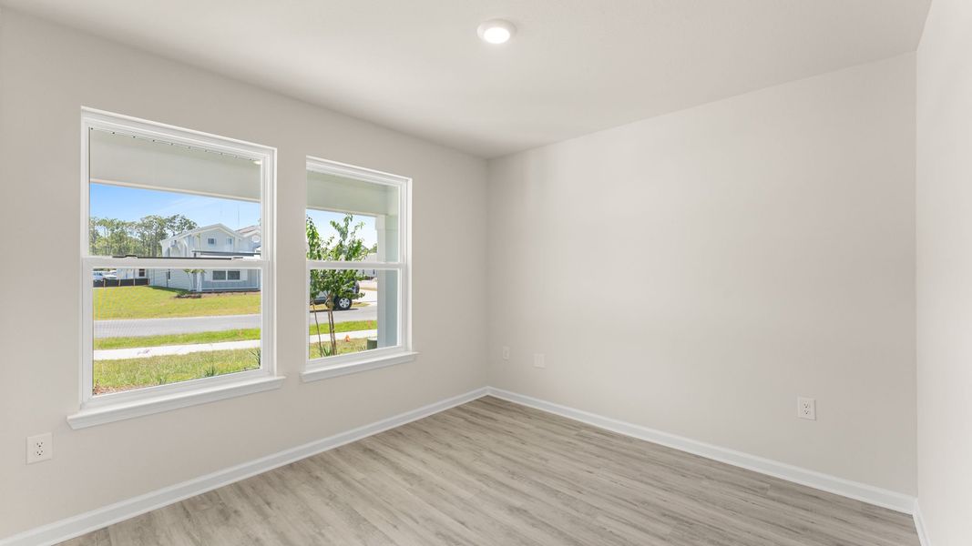 Spacious, unfurnished interior of a new home in Palmetto Bluff, Port Saint Joe (Image 15).