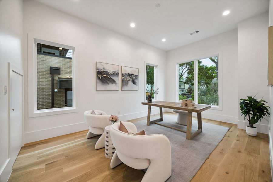 Private downstairs office area or formal sitting room. Private downstairs office area or formal sitting room.