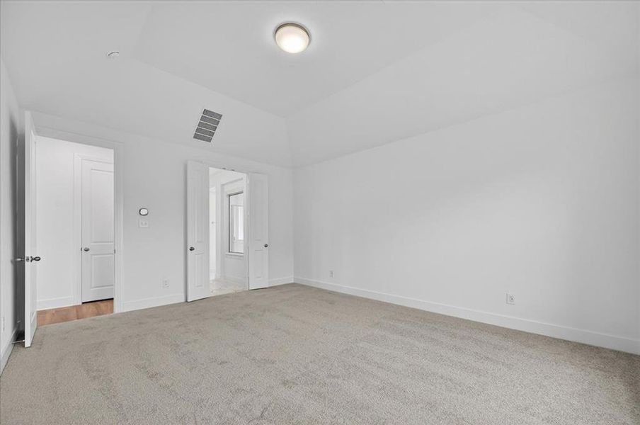 Spacious, unfurnished interior of a new home in Waterscape, Royse City (Image 18). Spacious, unfurnished interior of a new home in Waterscape, Royse City (Image 18).