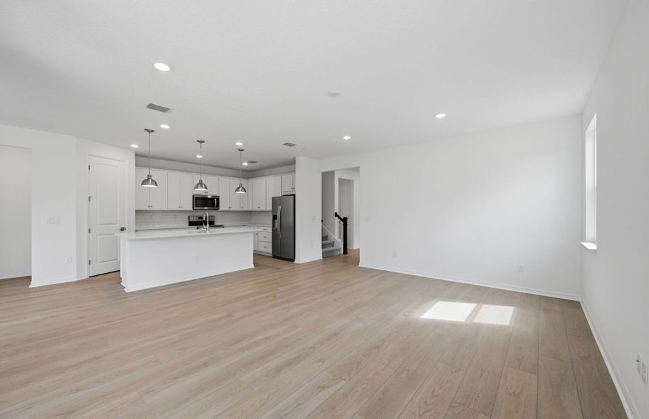 Spacious, unfurnished interior of a new home in Fiddler's Cove, Kingsland (Image 26).
