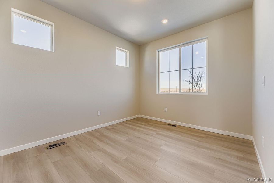 Sierra Main Floor Study