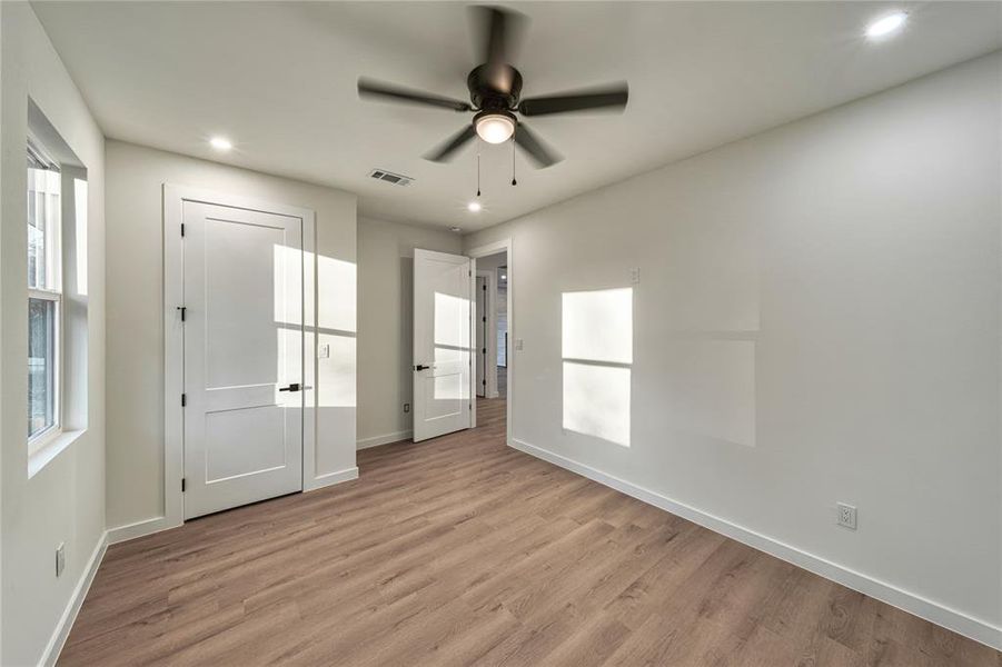 Spacious, unfurnished interior of a new home in , Dallas (Image 22).