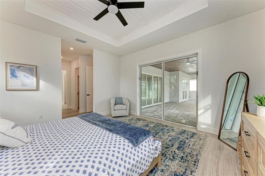 Furnished interior view inside a new home in , Punta Gorda (Image 27). Furnished interior view inside a new home in , Punta Gorda (Image 27).