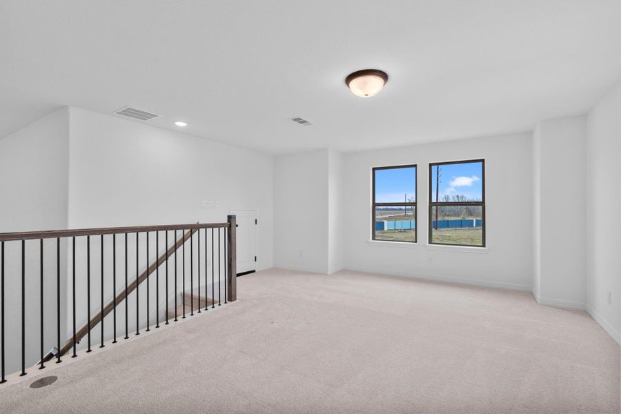 Spacious, unfurnished interior of a new home in Austin Point, Richmond (Image 31).