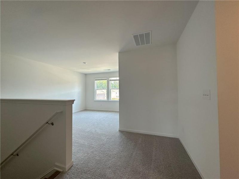 Spacious, unfurnished interior of a new home in Buice Lake, Acworth (Image 26).