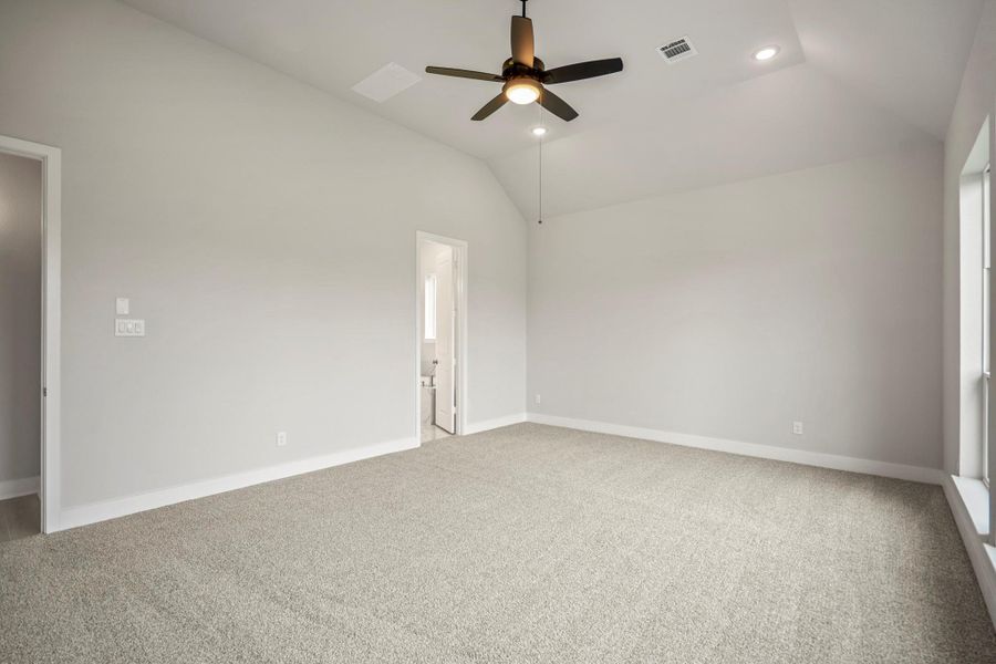 Spacious, unfurnished interior of a new home in ARTAVIA 55' Lots, Conroe (Image 39).