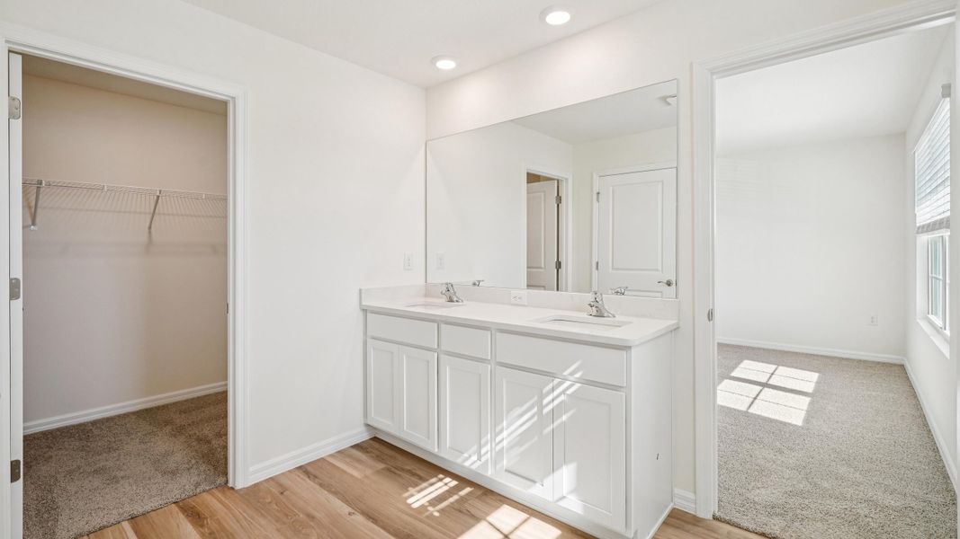 Representative furnished interior of a home built from the Ensley by D.R. Horton in Sandal Key, Weeki Wachee (Image 17).