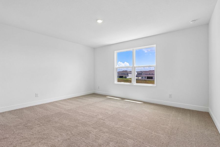 Spacious, unfurnished interior of a new home in Park View at the Hills, Minneola (Image 8).