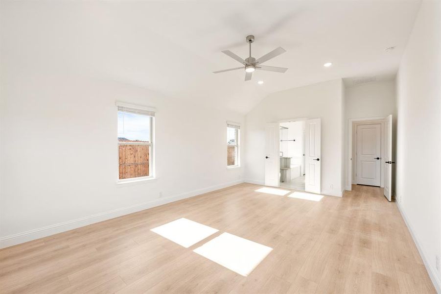 Spacious, unfurnished interior of a new home in El Dorado, Granbury (Image 28). Spacious, unfurnished interior of a new home in El Dorado, Granbury (Image 28).