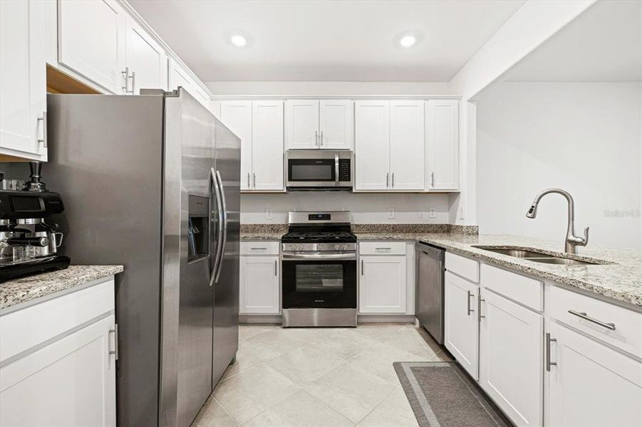 Furnished interior view inside a new home in , Lakewood Ranch (Image 12).