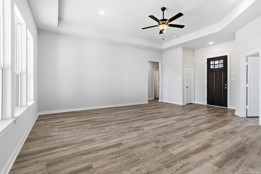 Spacious, unfurnished interior of a new home in Lonesome Dove, San Antonio (Image 22).