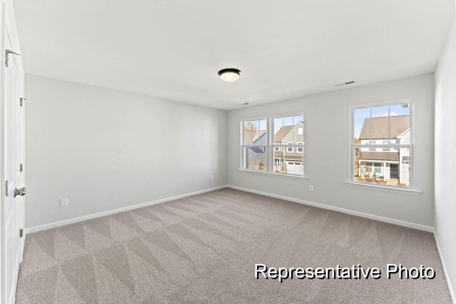 Spacious, unfurnished interior of a new home in , Ravenel (Image 20).