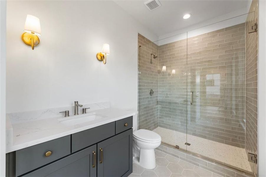 Furnished interior view inside a new home in , Alpharetta (Image 10).