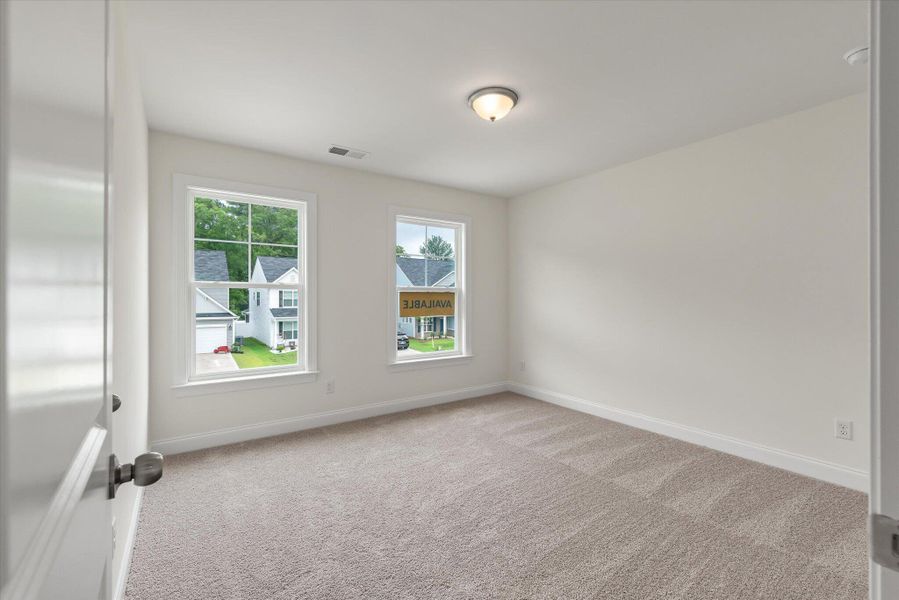 Spacious, unfurnished interior of a new home in Parker's Preserve, Ridgeville (Image 24).