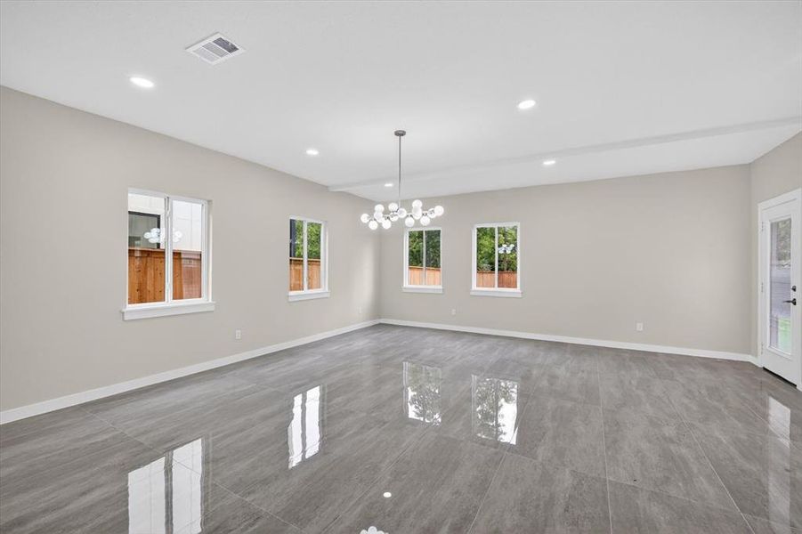Spacious, unfurnished interior of a new home in , Irving (Image 26).