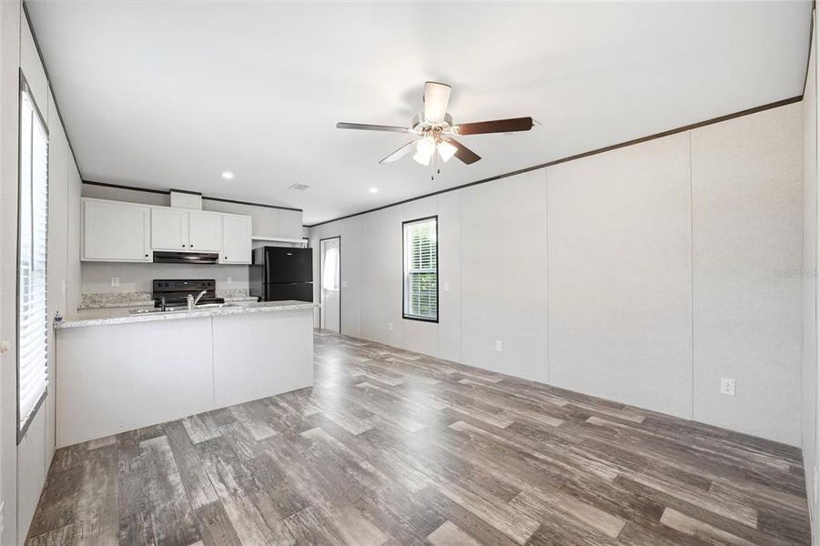Spacious, unfurnished interior of a new home in , Brooksville (Image 20).