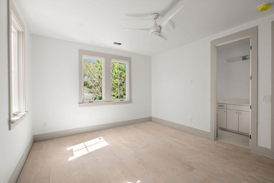 Spacious, unfurnished interior of a new home in , Isle Of Palms (Image 18).