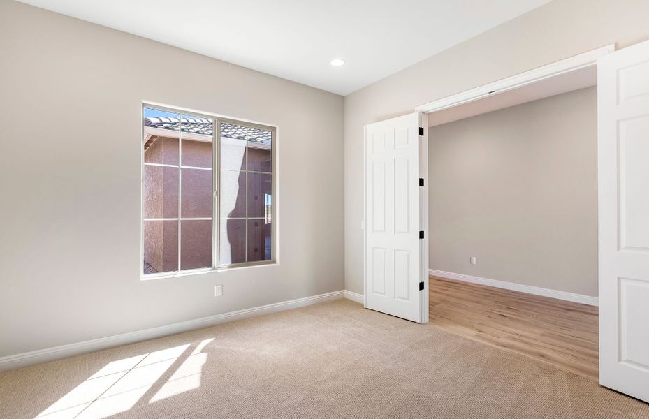 Spacious, unfurnished interior of a new home in Vistoso Canyon Estates, Oro Valley (Image 16).