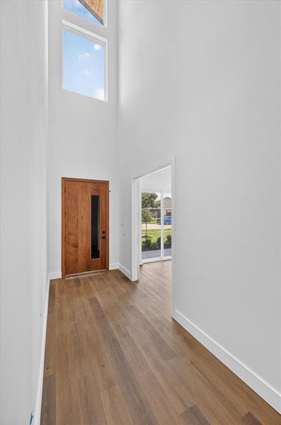 Spacious, unfurnished interior of a new home in , Dallas (Image 23).