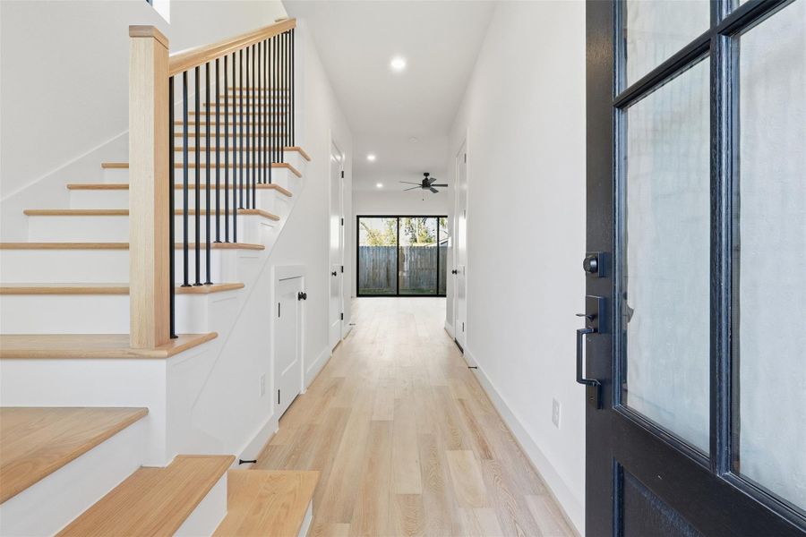 Spacious, unfurnished interior of a new home in Caywood Place, Houston (Image 18).