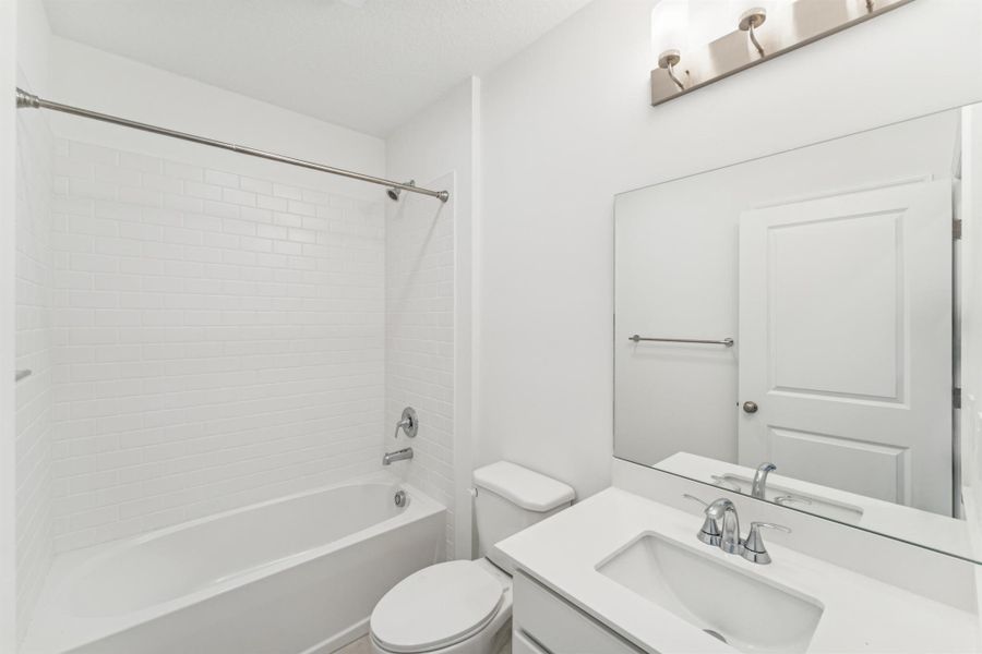 Furnished interior view inside a new home in , Fort Pierce (Image 35).