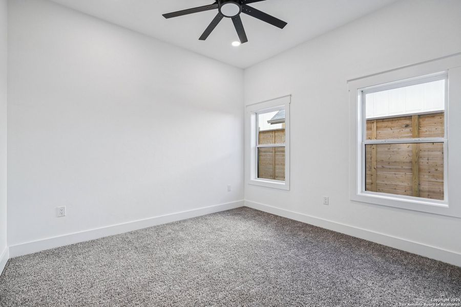 Spacious, unfurnished interior of a new home in , Kerrville (Image 18).
