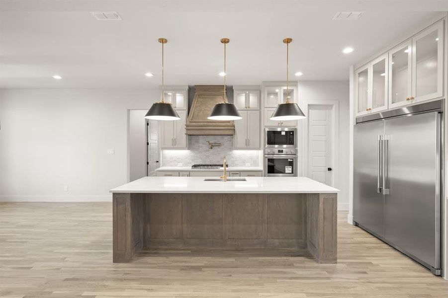 1849 Sutherland Crescent- Kitchen-1