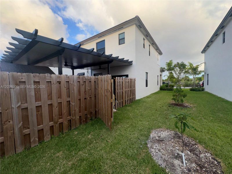 Exterior details and patio area of a home in , Homestead (Image 26).