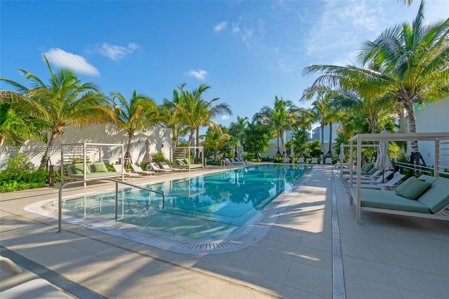 Community amenities in , Miami (Image 28).