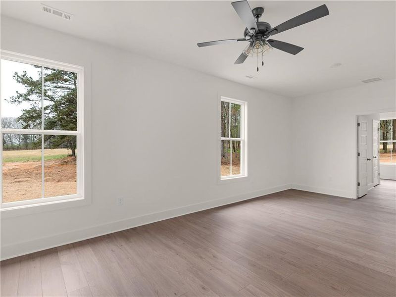 Spacious, unfurnished interior of a new home in , Mansfield (Image 30).