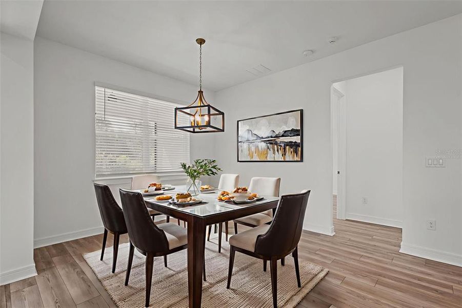 Virtually staged dining room