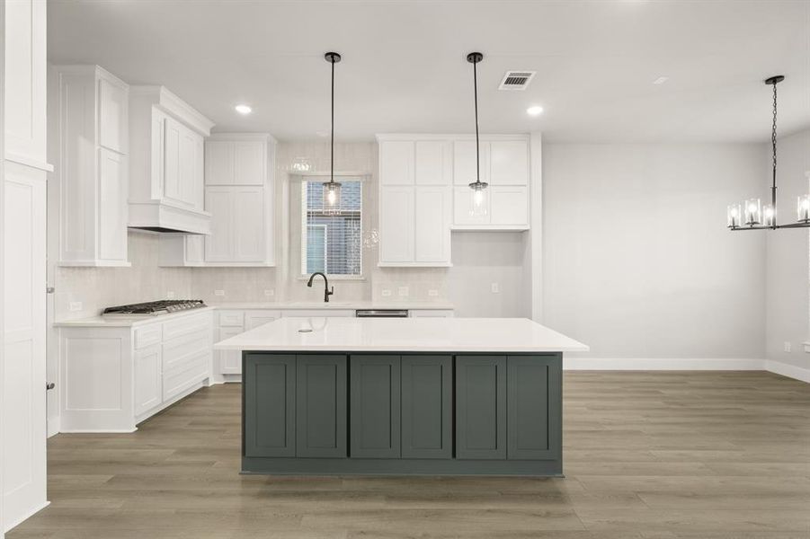 2115 Birdwatch- Kitchen-2