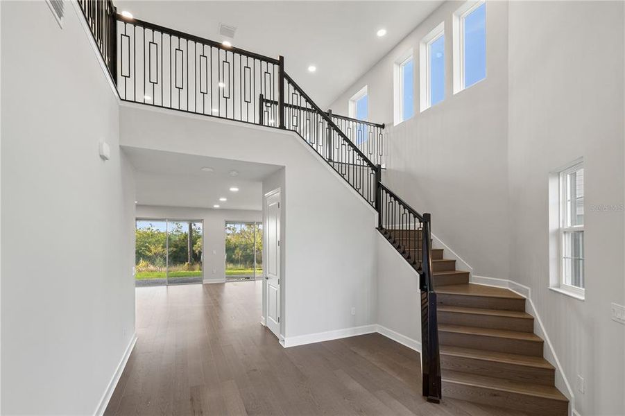 Spacious, unfurnished interior of a new home in , Winter Garden (Image 76). Spacious, unfurnished interior of a new home in , Winter Garden (Image 76).