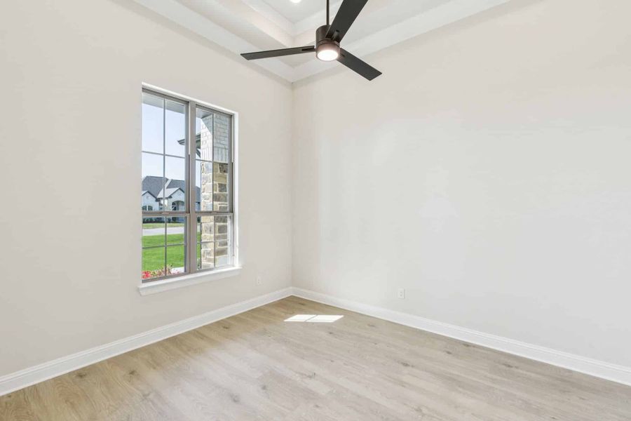 Spacious, unfurnished interior of a new home in Lakeway Estates, Waxahachie (Image 21). Spacious, unfurnished interior of a new home in Lakeway Estates, Waxahachie (Image 21).