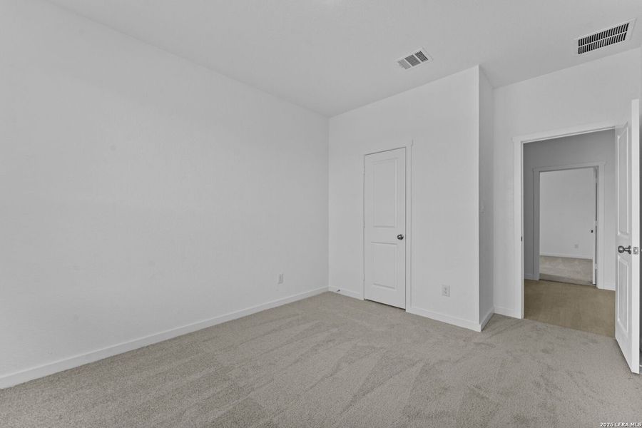 Spacious, unfurnished interior of a new home in Grace Valley, Marion (Image 20).