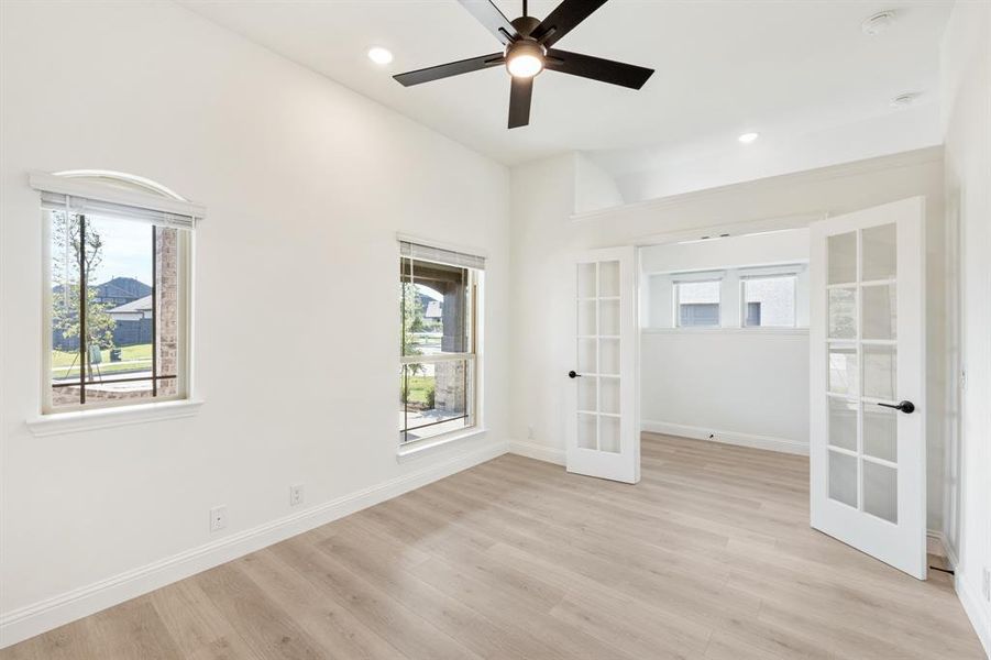 Spacious, unfurnished interior of a new home in Union Park Classic 60, Little Elm (Image 28). Spacious, unfurnished interior of a new home in Union Park Classic 60, Little Elm (Image 28).