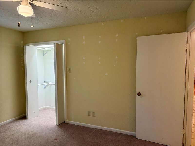 Spacious, unfurnished interior of a new home in , Whitney (Image 27).