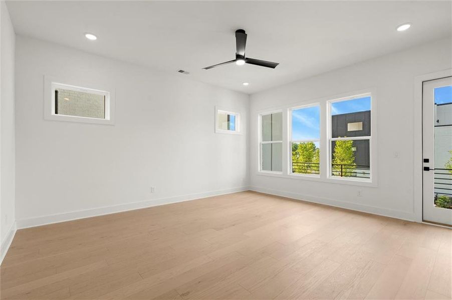 Spacious, unfurnished interior of a new home in The Gathering – Alpharetta, Alpharetta (Image 40).