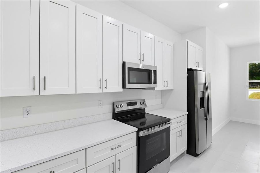 Furnished interior view inside a new home in , Dunnellon (Image 8).