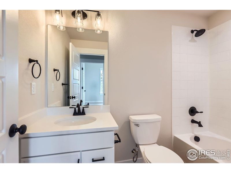 Furnished interior view inside a new home in Barefoot Lakes, Longmont (Image 10).
