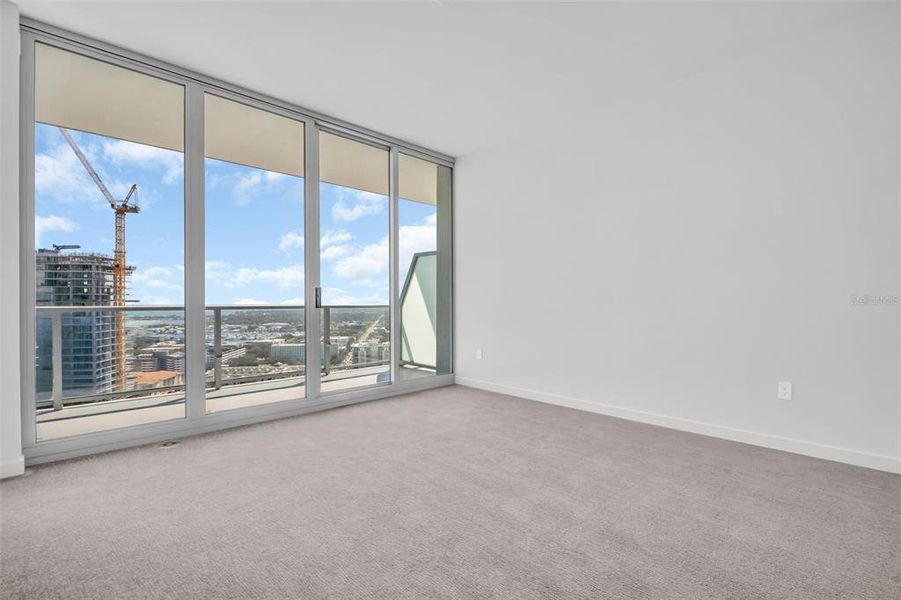 Spacious, unfurnished interior of a new home in , St. Petersburg (Image 54).