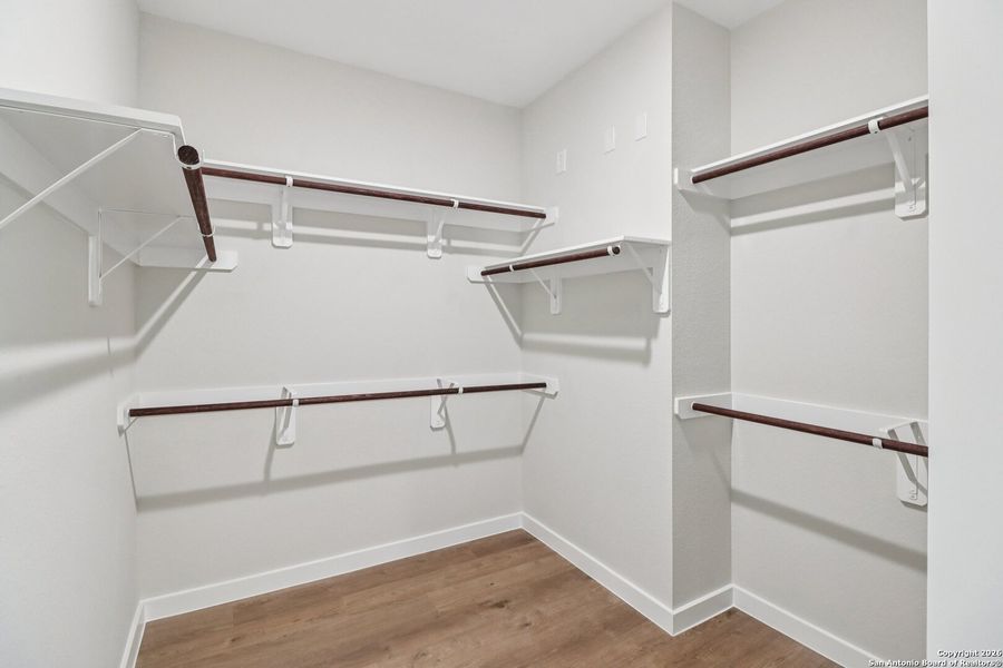 Spacious, unfurnished interior of a new home in Bonita Vista, Pleasanton (Image 11).